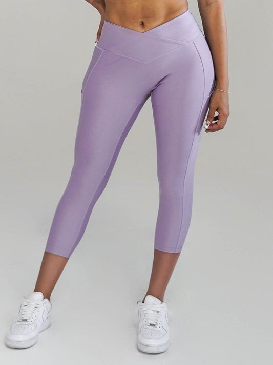 Pristine Pocket Capri Leggings | LILAC by Obsession Shapewear