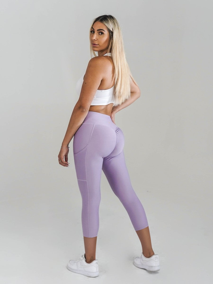 Pristine Pocket Capri Leggings | LILAC by Obsession Shapewear